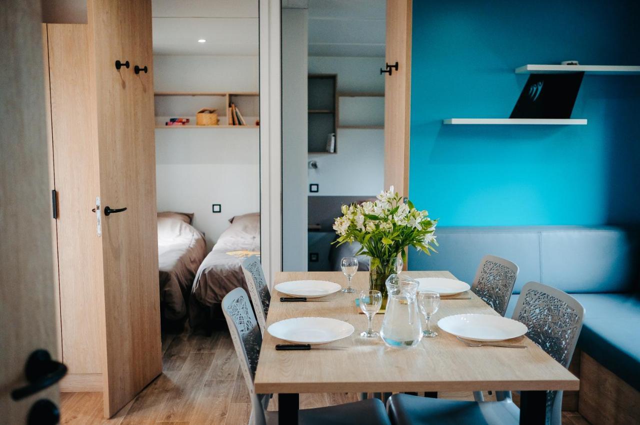 Mobil Home Xxl 4 Chambres - Camping Les Jardins Du Morbihan Monterblanc Экстерьер фото